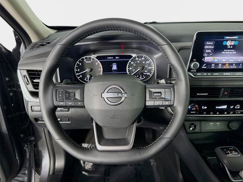 Certified 2026 Nissan Rogue SV AWD/4WD image 13