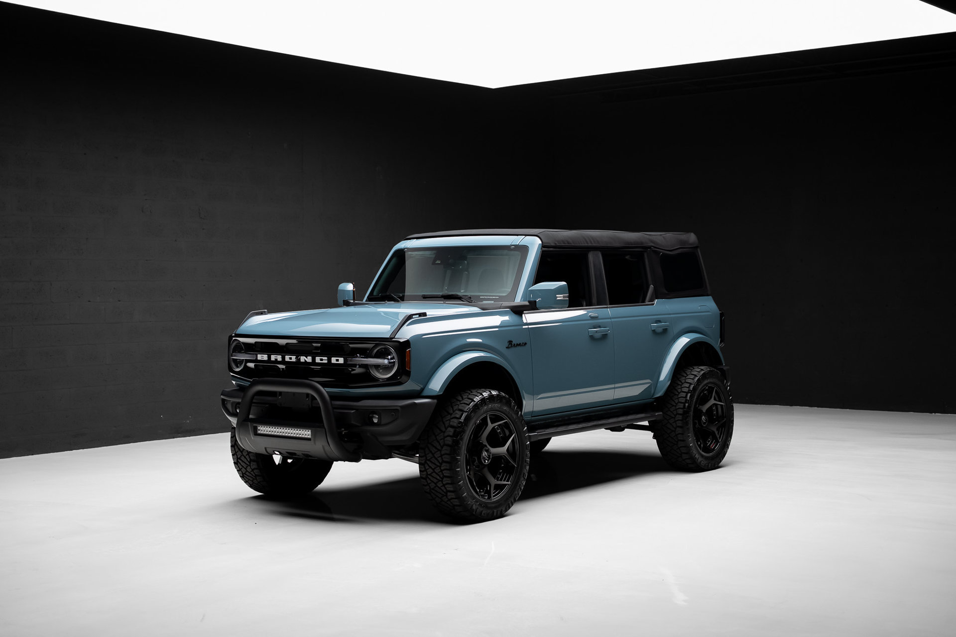 Used 2023 Ford Bronco Outer Banks AWD/4WD image 4