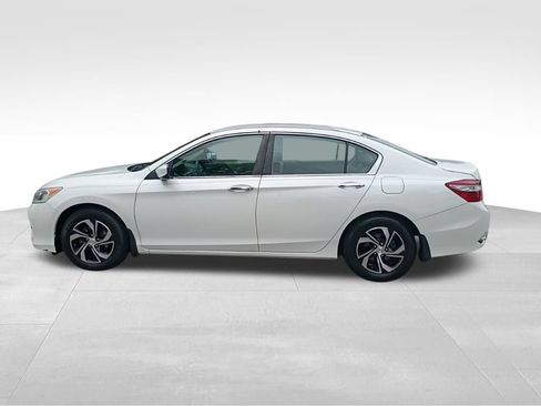 Used 2016 Honda Accord LX image 6
