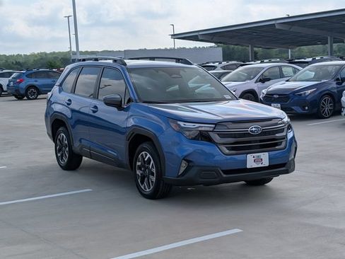 Certified 2026 Subaru Forester Premium AWD/4WD image 7