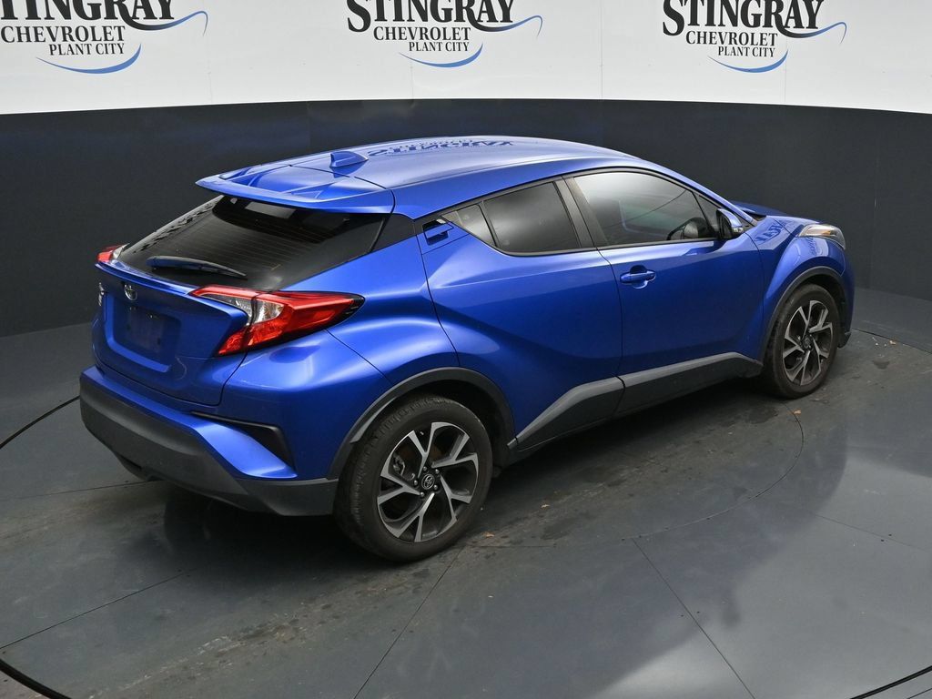 Used 2021 Toyota C-HR XLE FWD image 24
