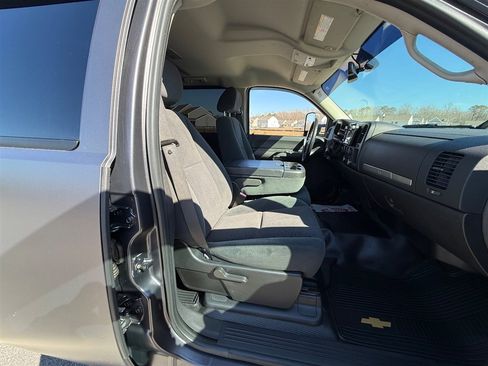 Used 2008 Chevrolet Silverado 2500 LT w/ Suspension Package, Off-Road image 22