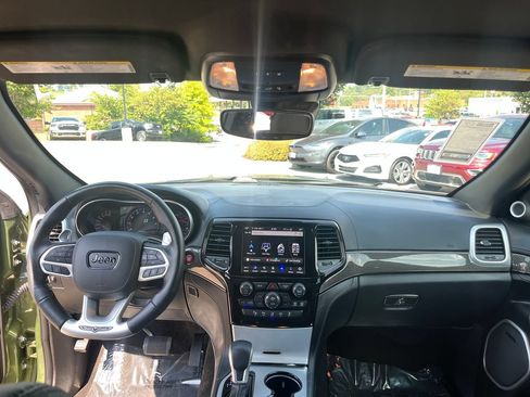 Used 2021 Jeep Grand Cherokee Trackhawk AWD/4WD image 21