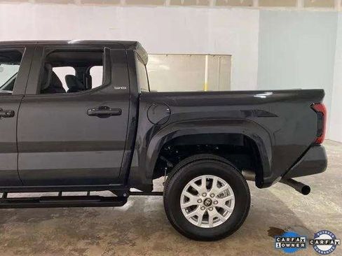 Used 2025 Toyota Tacoma SR5 image 81