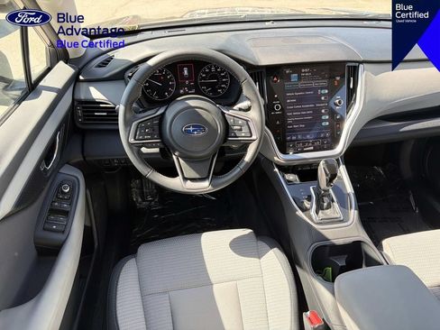Used 2025 Subaru Outback Premium AWD/4WD image 10