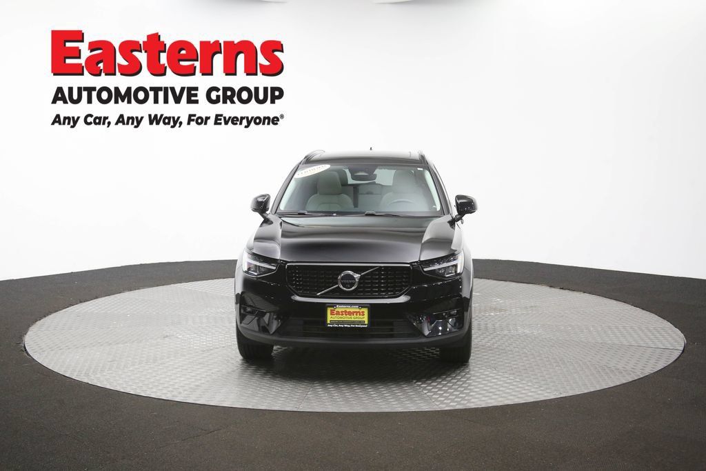 Used 2023 Volvo XC40 B4 Ultimate FWD image 49