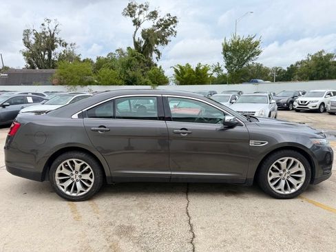Used 2017 Ford Taurus Limited FWD image 6