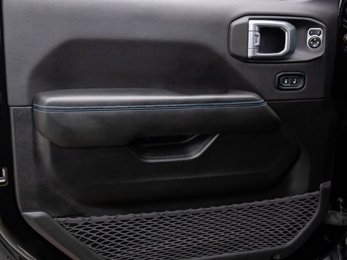 Used 2024 Jeep Wrangler High Altitude image 12