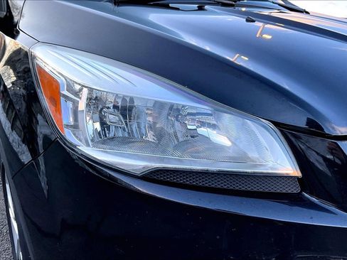 Used 2016 Ford Escape Titanium image 27