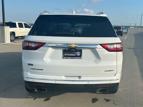 Used 2019 Chevrolet Traverse Premier w/ Driver Confidence II Package image 12
