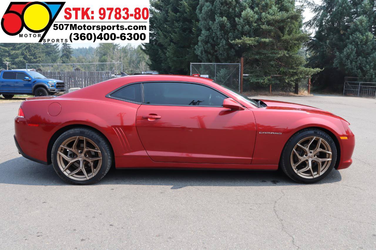 Used 2015 Chevrolet Camaro LT RWD image 9