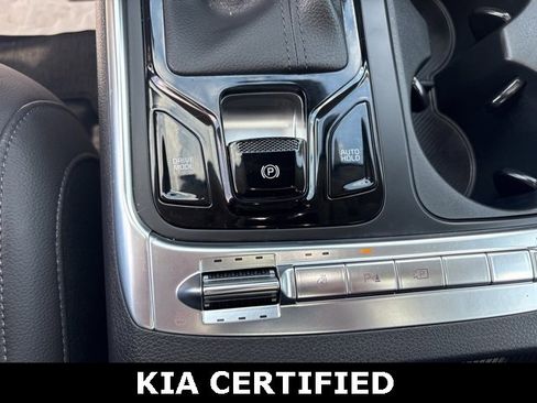 Certified 2025 Kia Carnival SX Prestige image 24