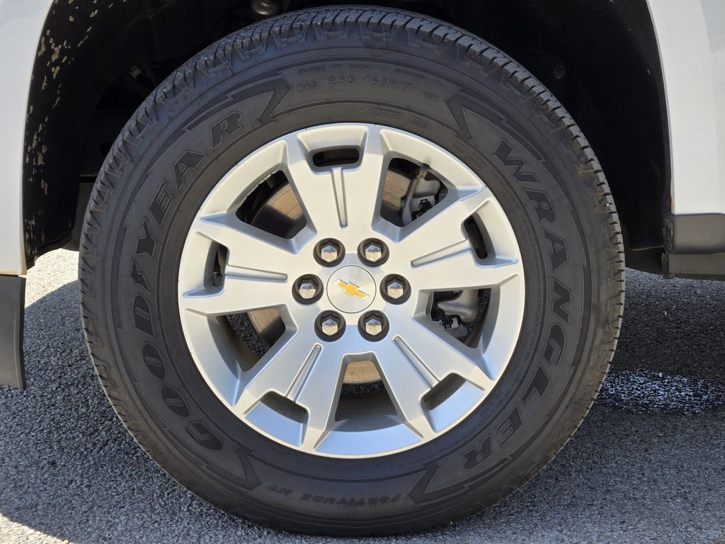 Used 2022 Chevrolet Colorado LT w/ Fleet Safety Package RWD image 12
