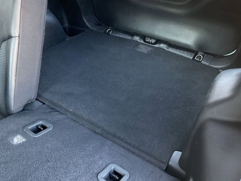 Used 2023 Jeep Compass Latitude image 17