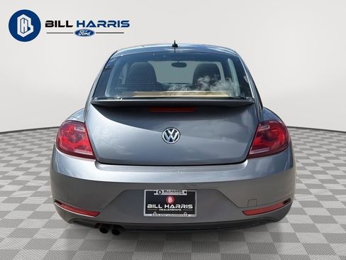 Used 2018 Volkswagen Beetle 2.0T S FWD image 6