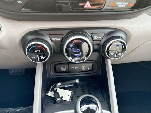 New 2026 Hyundai Venue SEL image 19