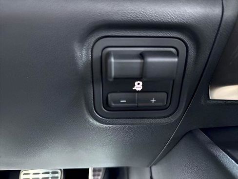 New 2025 GMC Hummer EV 3X w/ LPO, Illumination Package image 26