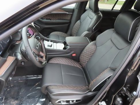 New 2025 Jeep Grand Cherokee Summit w/ Obsidian Package image 24