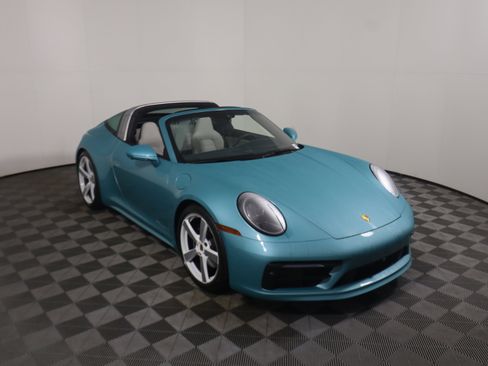 Used 2024 Porsche 911 Targa 4S image 9