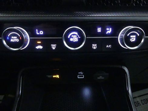 Used 2025 Honda CR-V LX image 12