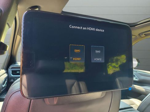 Used 2023 Chevrolet Tahoe Z71 image 26