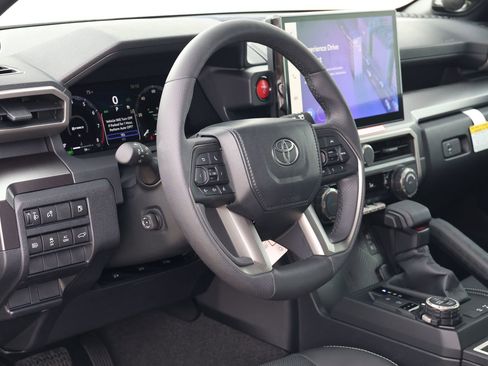 New 2026 Toyota 4Runner TRD Off-Road Premium AWD/4WD image 13