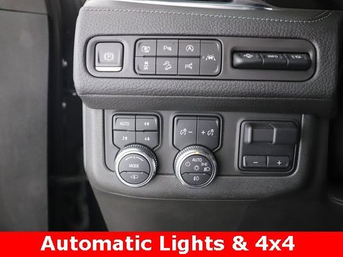 Used 2023 GMC Yukon Denali image 22