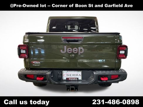Used 2022 Jeep Gladiator Rubicon w/ Safety Group AWD/4WD image 4