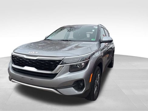 Used 2023 Kia Seltos S image 3