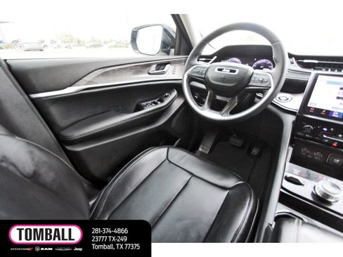 Used 2023 Jeep Grand Cherokee L Limited w/ Luxury Tech Group II AWD/4WD image 9