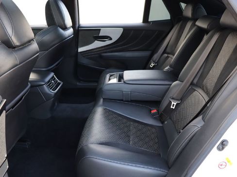 Used 2018 Lexus LS 500 image 21