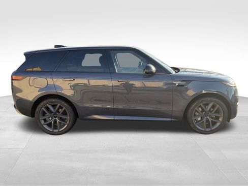 New 2026 Land Rover Range Rover Sport SE image 4