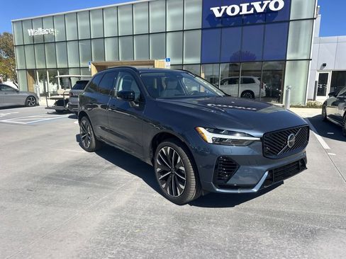 New 2026 Volvo XC60 T8 Ultra w/ Protection Package Premier AWD/4WD image 4