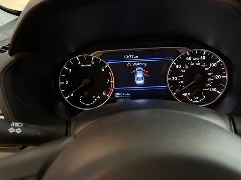 Used 2025 Nissan Altima 2.5 SV FWD image 39