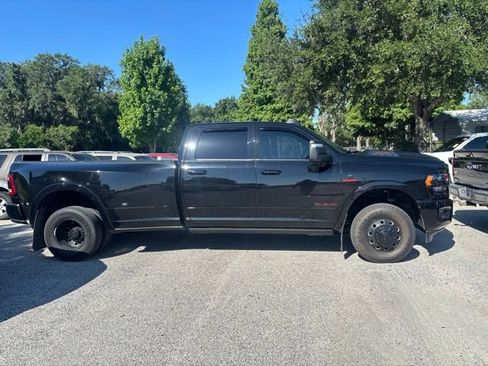 Used 2024 RAM 3500 Limited w/ Night Edition AWD/4WD image 4