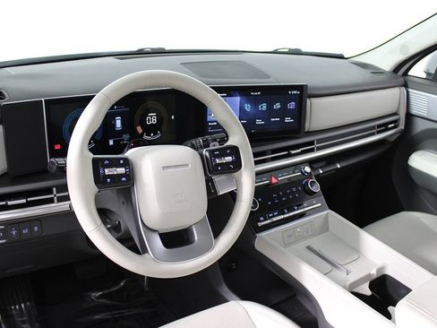 Used 2024 Hyundai Santa Fe SEL FWD image 12
