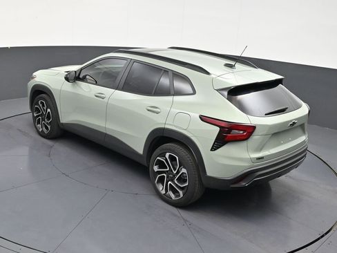 Used 2024 Chevrolet Trax RS w/ Sunroof Package image 14