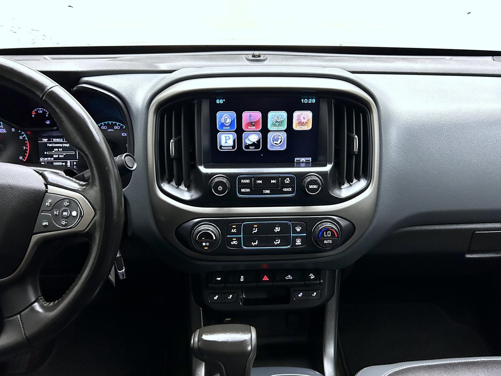 Used 2015 Chevrolet Colorado Z71 AWD/4WD image 13