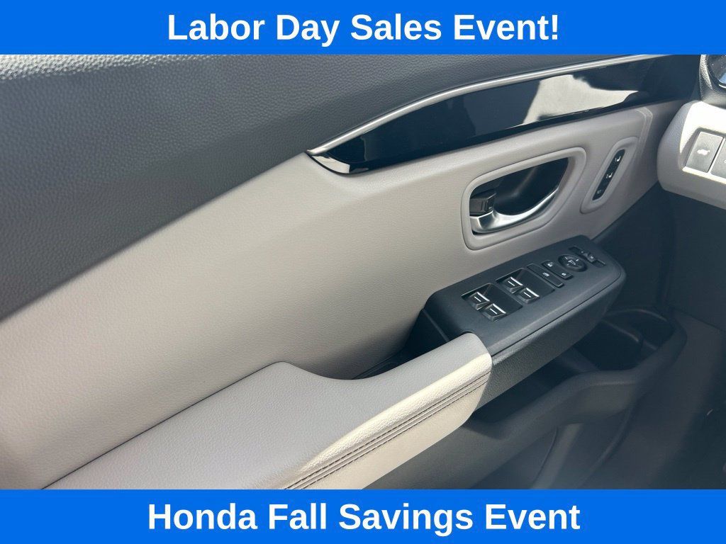 Used 2025 Honda Pilot EX-L image 19