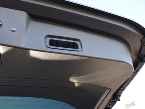 Used 2023 Nissan Rogue Platinum w/ Platinum Premium Package image 19