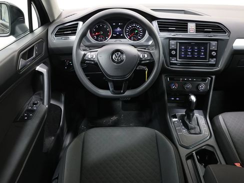 Used 2020 Volkswagen Tiguan S FWD image 16