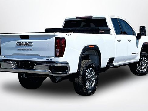 Used 2025 GMC Sierra 2500 SLE AWD/4WD image 6