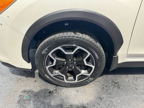 Used 2013 Subaru Crosstrek 2.0i Premium AWD/4WD image 3