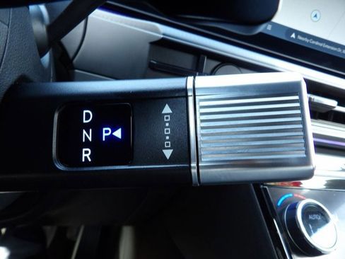 Used 2025 Hyundai Santa Fe Calligraphy image 23