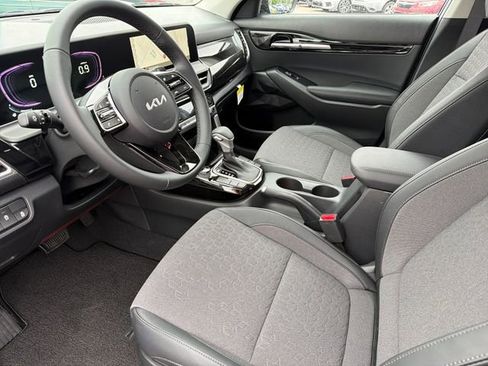 New 2026 Kia Seltos S FWD image 18