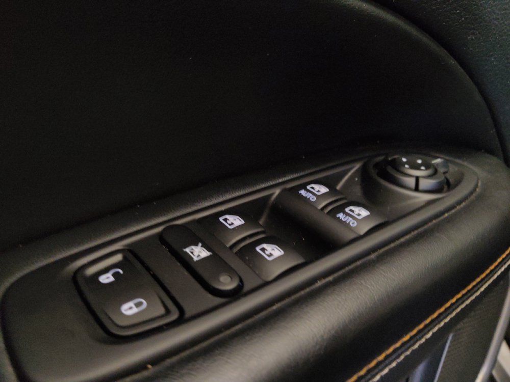 Used 2019 Jeep Compass Latitude FWD image 27