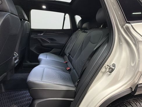 New 2026 Volkswagen Tiguan SE R-Line image 26