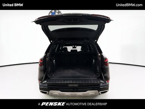 Used 2026 BMW X5 sDrive40i image 14