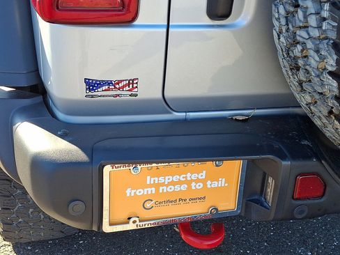 Used 2022 Jeep Wrangler Unlimited Rubicon w/ Steel Bumper Group image 17