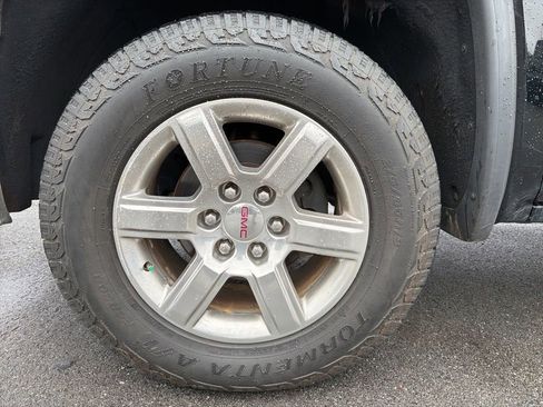 Used 2014 GMC Sierra 1500 SLT w/ Suspension Package, Off-Road image 14